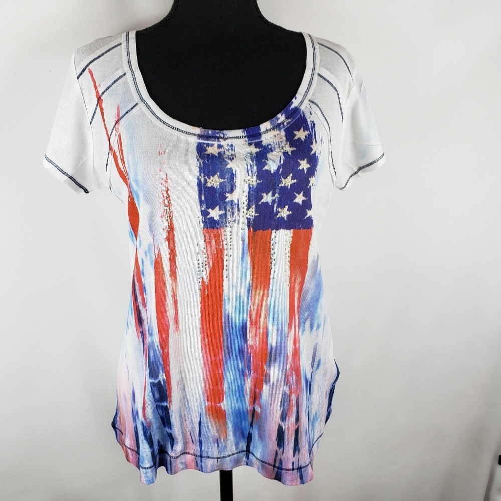 One World live and let live. T-shirt short sleeve